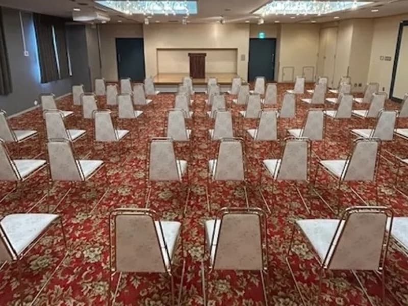 松の間　シアター　舞台あり