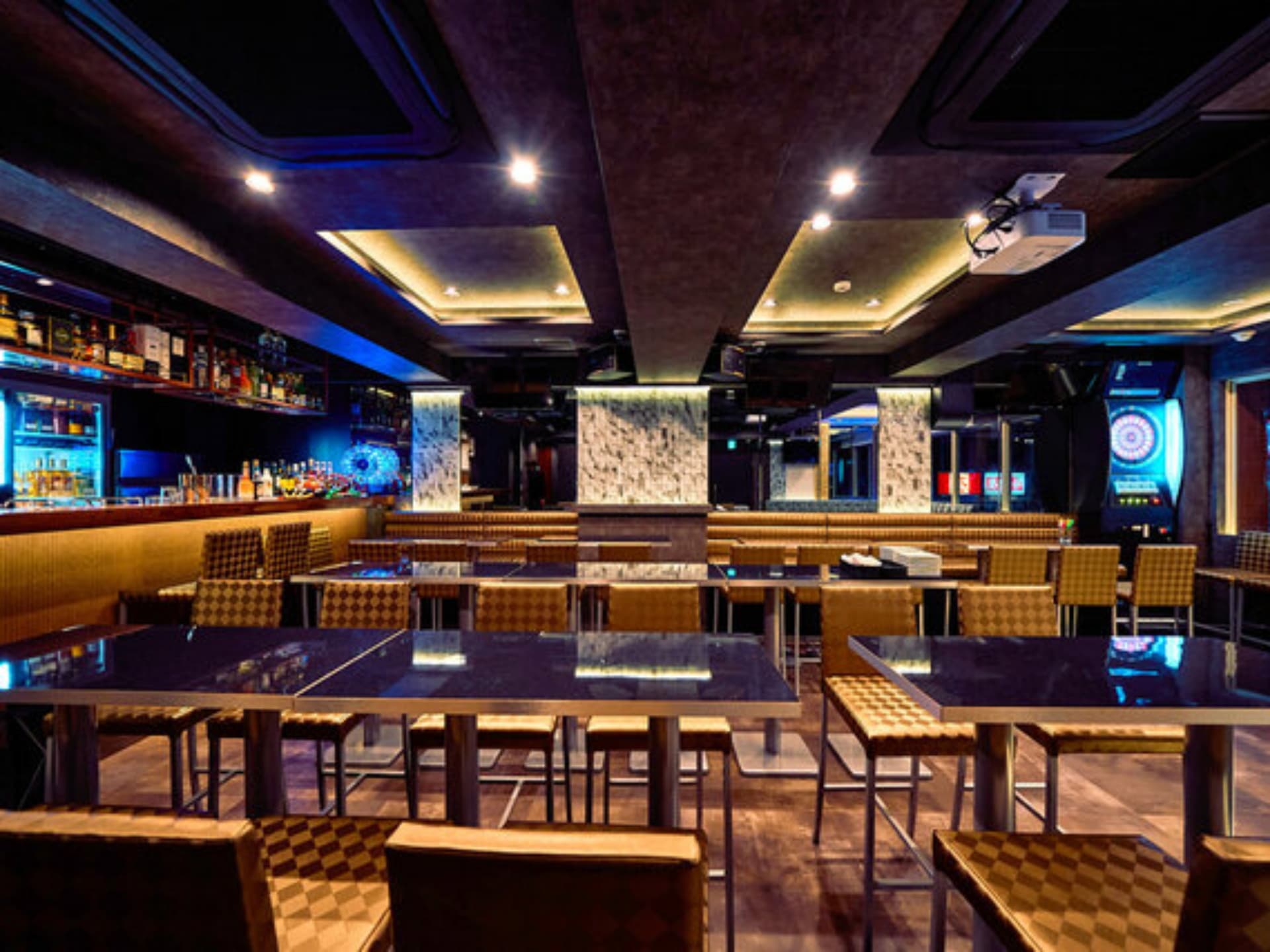 RAISE MEGURO BAR & KARAOKE・DARTS レイズ目黒店 - 貸切バー＆カラオケ・ダーツの画像2枚目