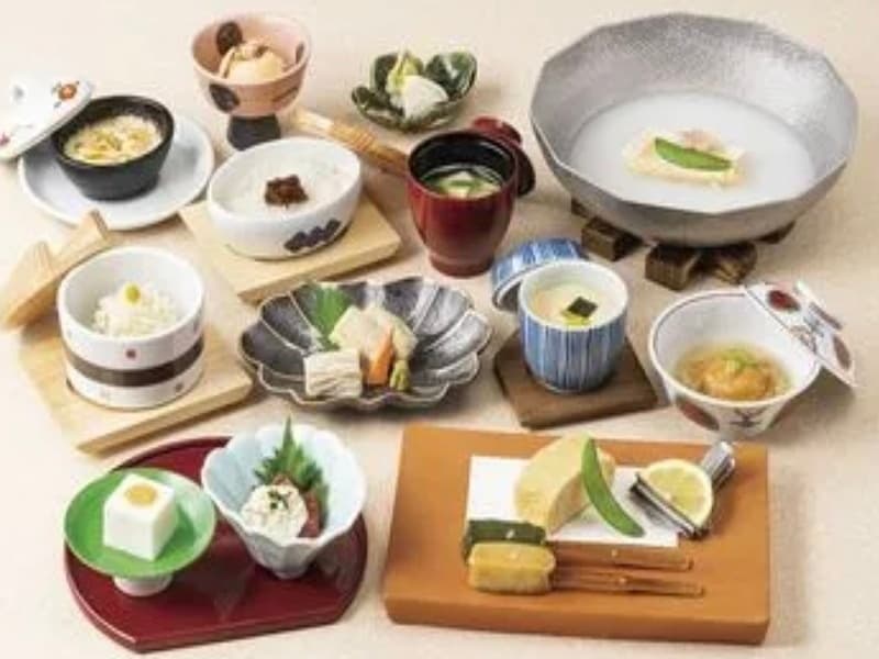 懐石メニュー
『梅の花懐石』