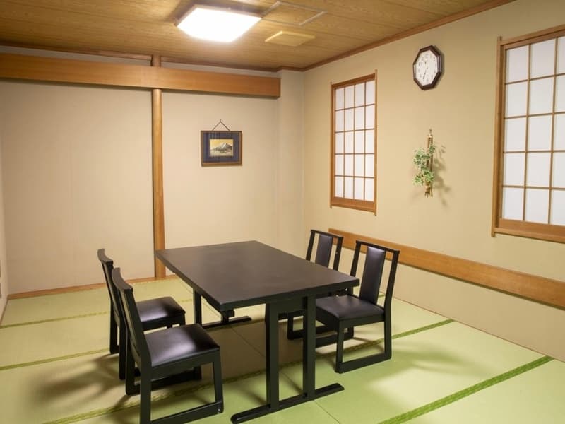 和室 14畳　バス/トイレ無