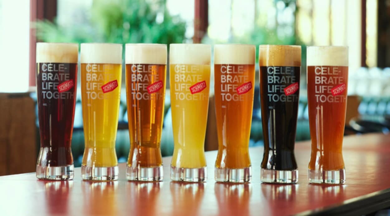 本場ドイツビールが飲み放題！
当店だけのオリジナルビールがお食事付きで飲み放題！お気に入りの一杯が見つかること間違いなし♪常時ボトルビール、タップビール含めて10種類以上をご用意。