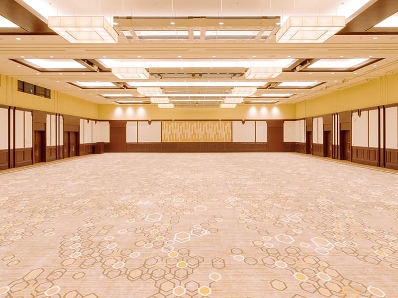 810㎡の大宴会場は最大（立食）600名収容可能。