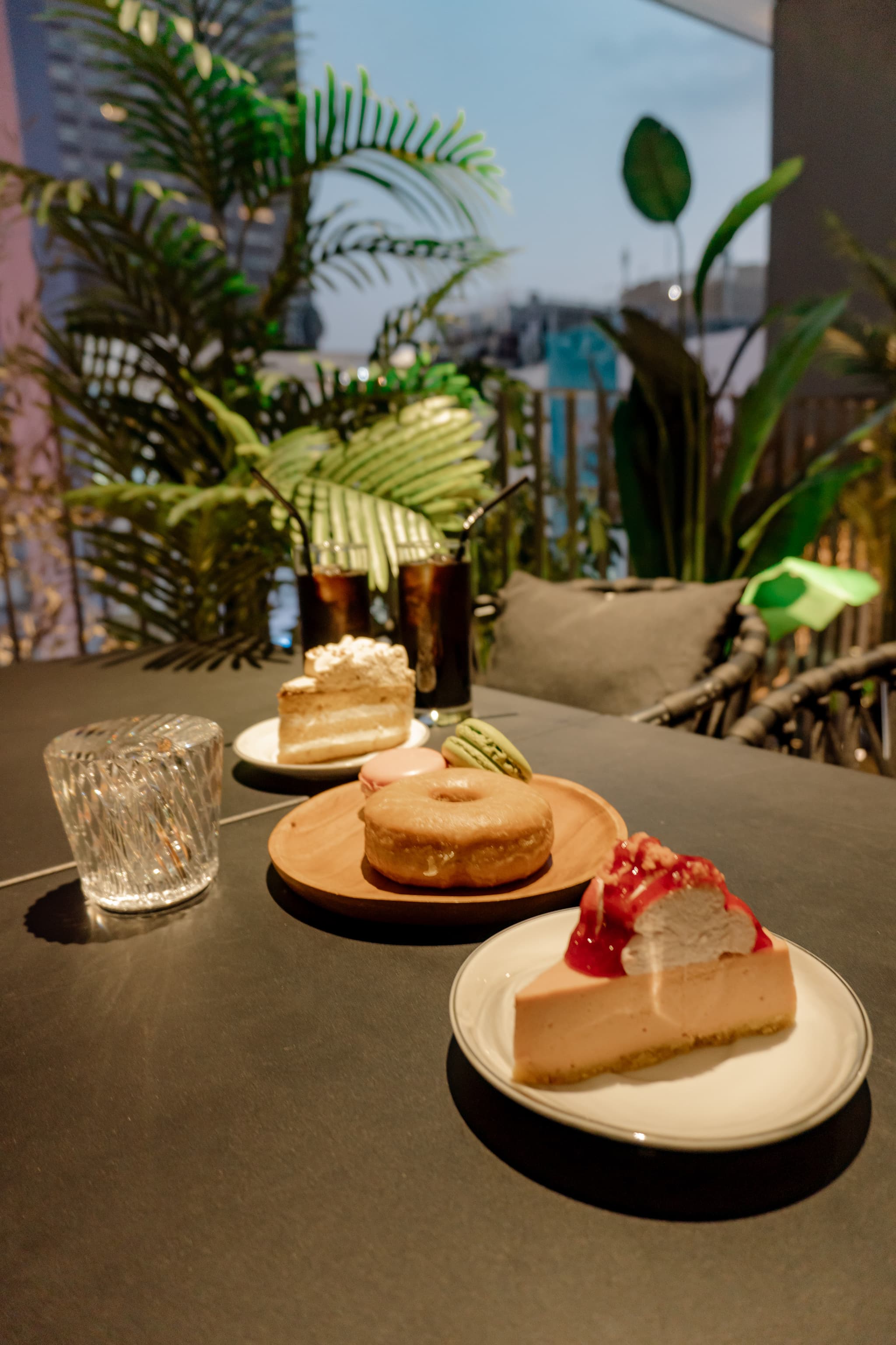 デザートイメージ_X PLACE water terrace<歌舞伎町タワー5階>