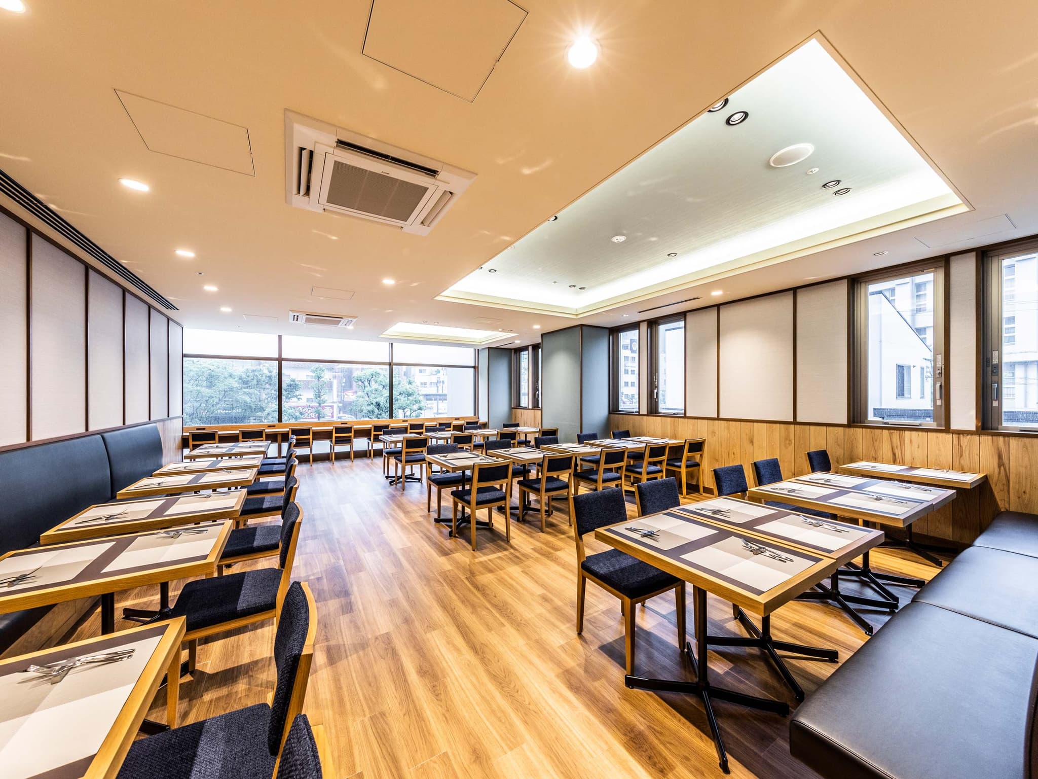 ALLY'S（ホテルグレイスリー大阪なんば店）の画像1枚目