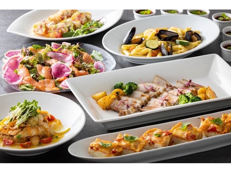 シルエラプラン（大皿）＠4,500円
　　　　フリードリンク付お一人様6,500円
（２時間飲み放題付@4,500円+@2,000円)

※写真はイメージです。
　仕入れ状況により、内容を変更させていただく場合がございます。
　※　金額は全て税込み価格です。