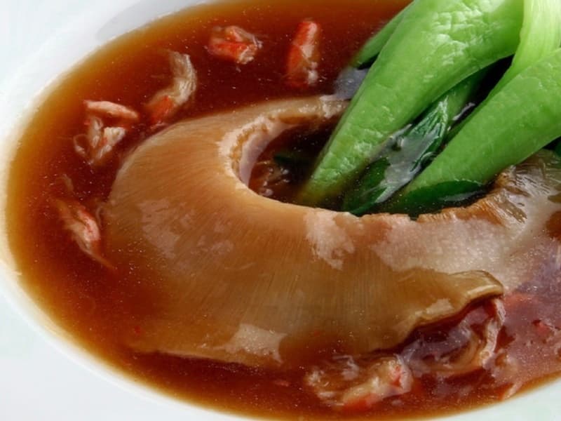 フカヒレの姿醤油煮　一枚
