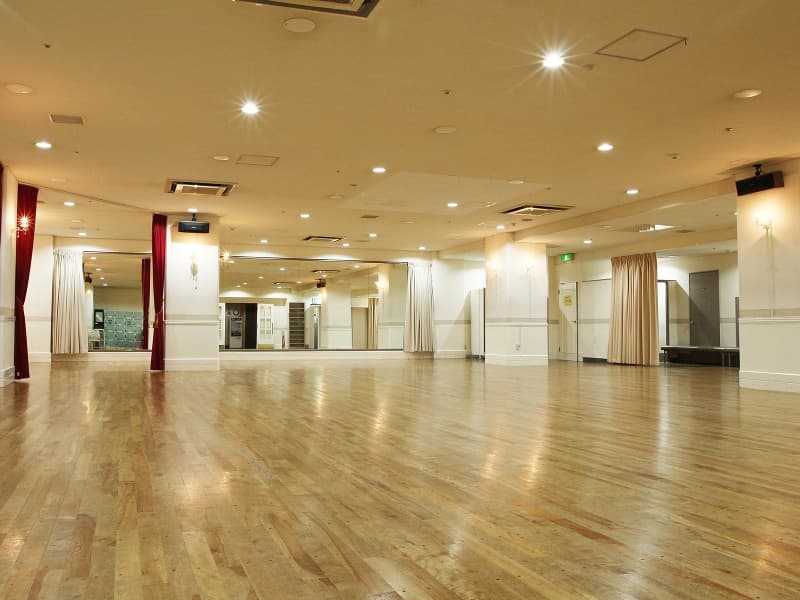 【B2F】照明演出等を利用し会場の雰囲気をかえることも可能です
