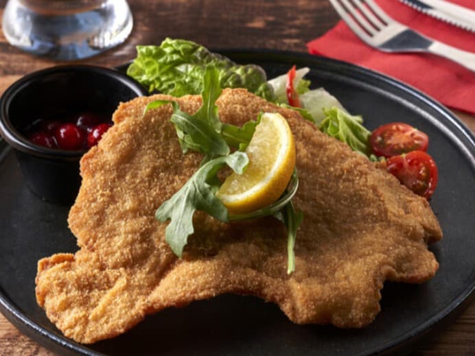 サクサク食感が嬉しい、王道のシュニッツェル