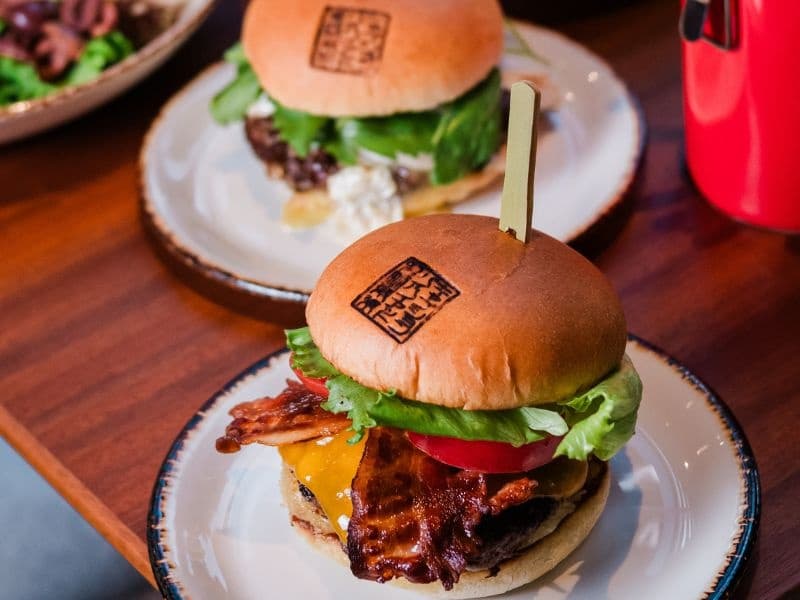 @キャプション バーガー 1,980円