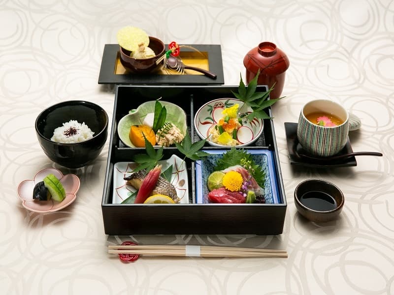 松花堂弁当