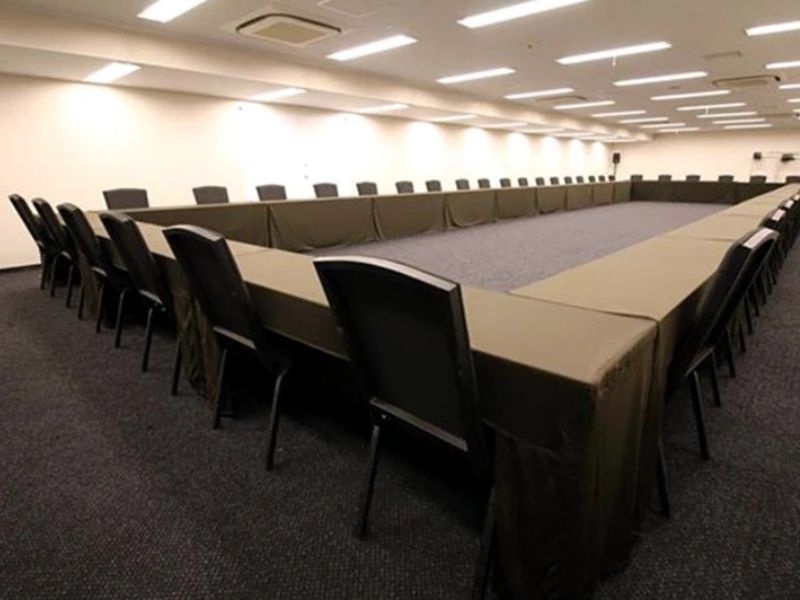 会議や採用面接、社内研修などに適した会議室をお手頃な価格でご提供いたします
【会場】ホールA