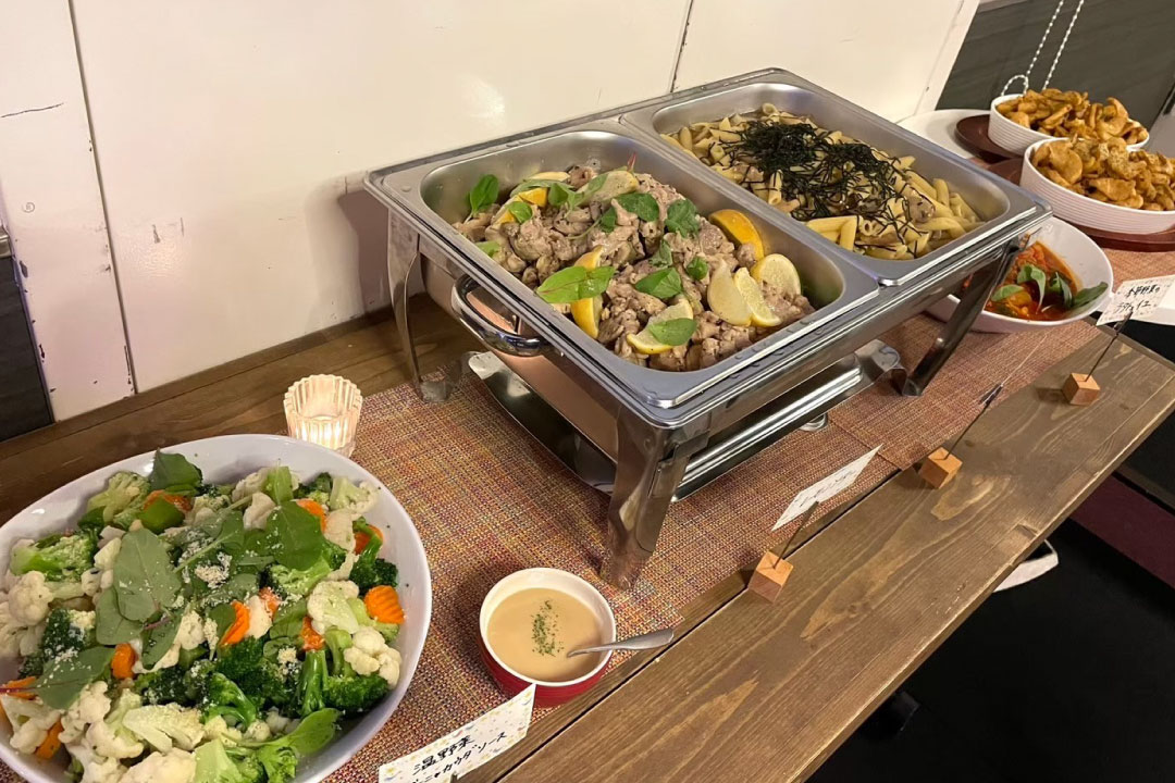 パーティーフード、飲み放題付きパーティープラン(生ビール込み)