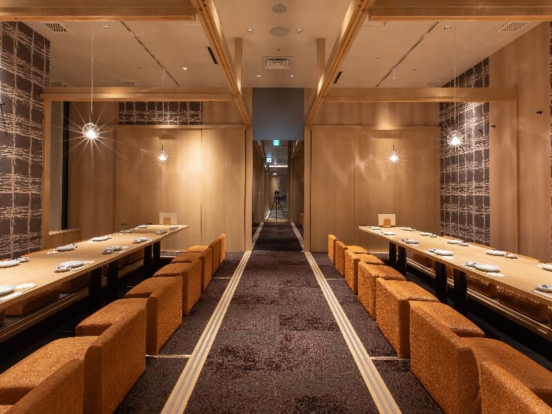 全席個室 鮨と酒日和 ととうお 新丸の内センタービル店の画像3枚目
