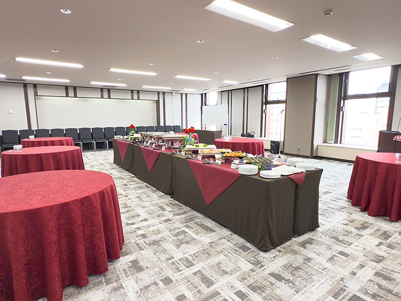 カンファレンスルーム8Eでの立食ビュッフェイメージ