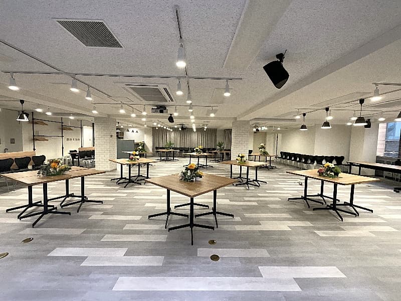 立食最大200名様まで対応可能。