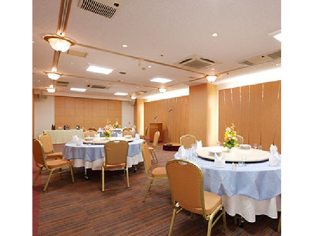 少人数の会場も完備しております。
