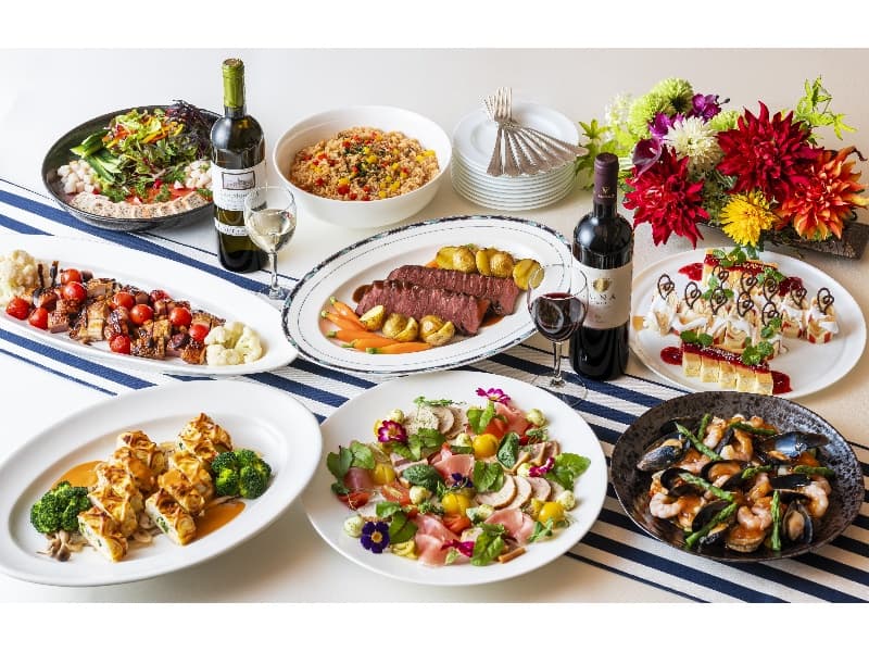 【充実の料理ラインナップ】
■日本料理、フランス料理、和洋折衷と
予算や用途に併せてお選びいただけます
伝統を継承しつつ新しいエッセンスを加え
生まれ変わり続ける料理は
幅広い年代層に高評価を得ております
オリジナルメニュー作成も
追加費用なしでOK