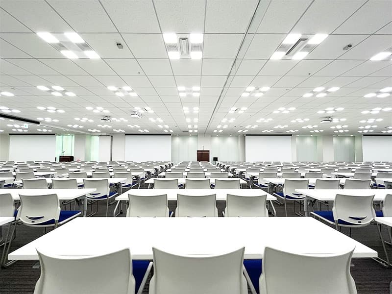401A+B(控室付き)_750㎡_天井高3m_イベント会場に最適!