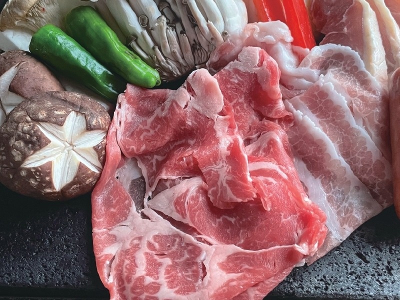 【夏季限定】【食べ放題】 溶岩焼肉