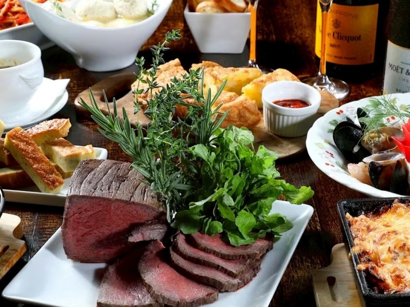 【黒毛和牛A5ローストビーフ付プラチナプラン】◆同窓会 歓送迎会に!料理9品 飲み放題2時間◆
