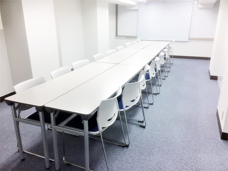 302_42㎡_天井高2.5m_セミナーやイベント会場に最適!