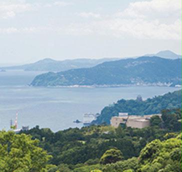 弘法大師 空海も修行に訪れたと伝わる伊豆山は、古くより多くの修験者が修行を積んだ「学びの聖地」
新たな時代を担う人材を育成するに相応しい静寂さと、充実した研修環境が整っています。