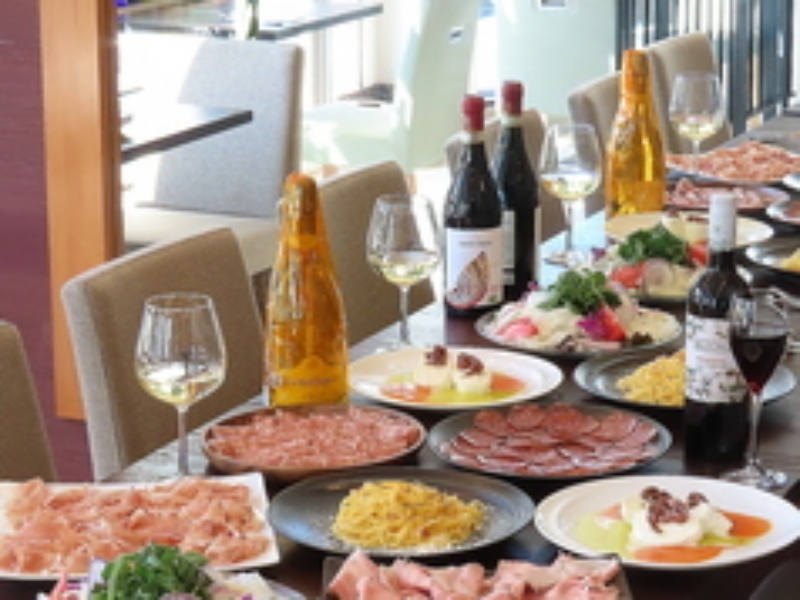 【同窓会・懇親会・歓送迎会・忘新年会】
飲み放題2時間付/2026パーティープラン