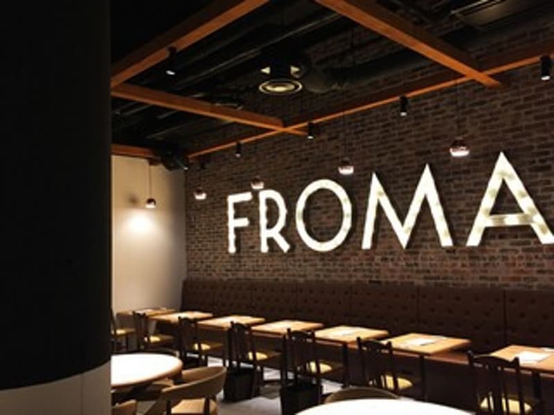 FROMA YORKYS CHEESE RESTAURANT&BARの画像1枚目