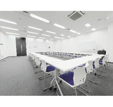 Q_82㎡_天井高2.5m_セミナーやイベント会場に最適!