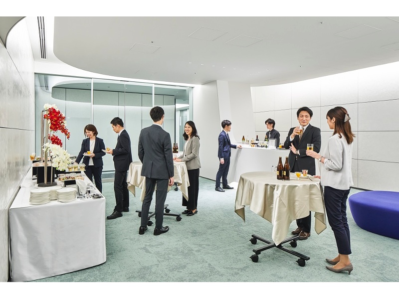使用例:RoomABで勉強会 → 専用ラウンジで懇親会