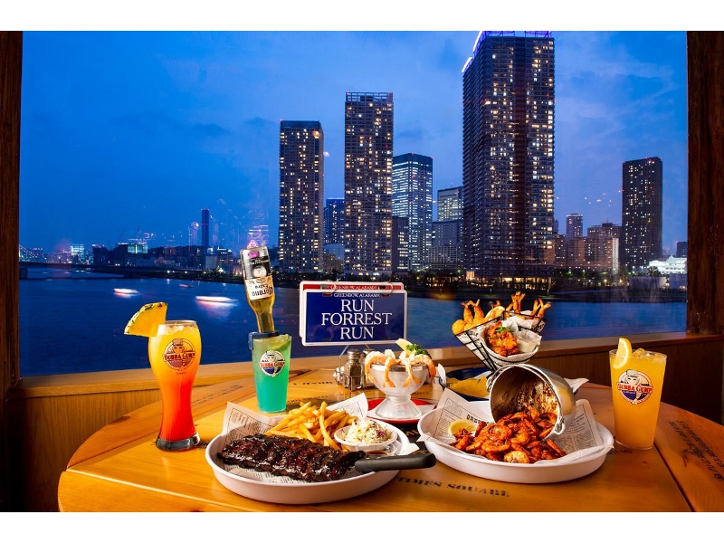 東京湾を眺めながらのお食事☆