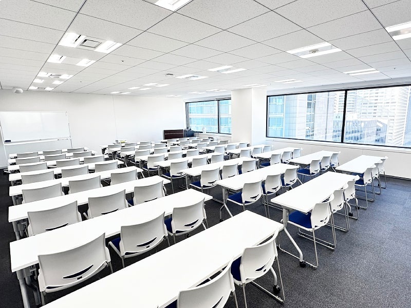 1604_85㎡_天井高2.7ｍ_セミナーやイベント会場に最適！
