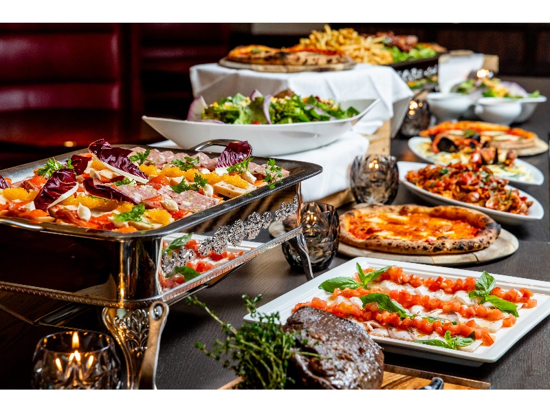 ビュッフェ料理　例