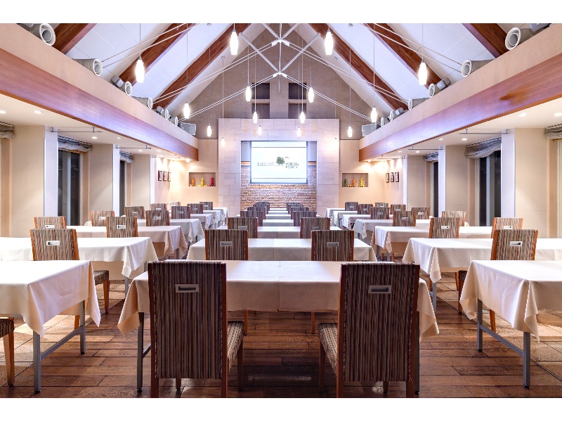 【会議】スクール スタイル