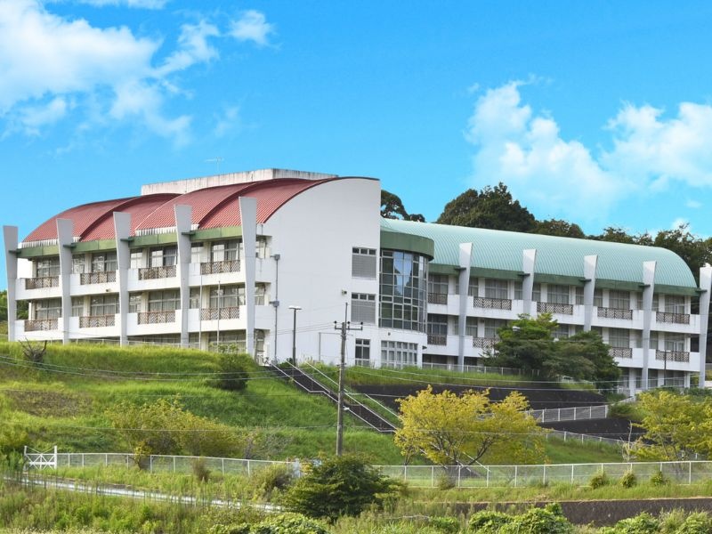 自然に囲まれた見晴らしの良い施設です。