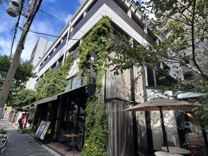  街の中の小さな農園【Farm Cafe mothers】地下鉄四ツ橋駅・西長堀駅徒歩5分　