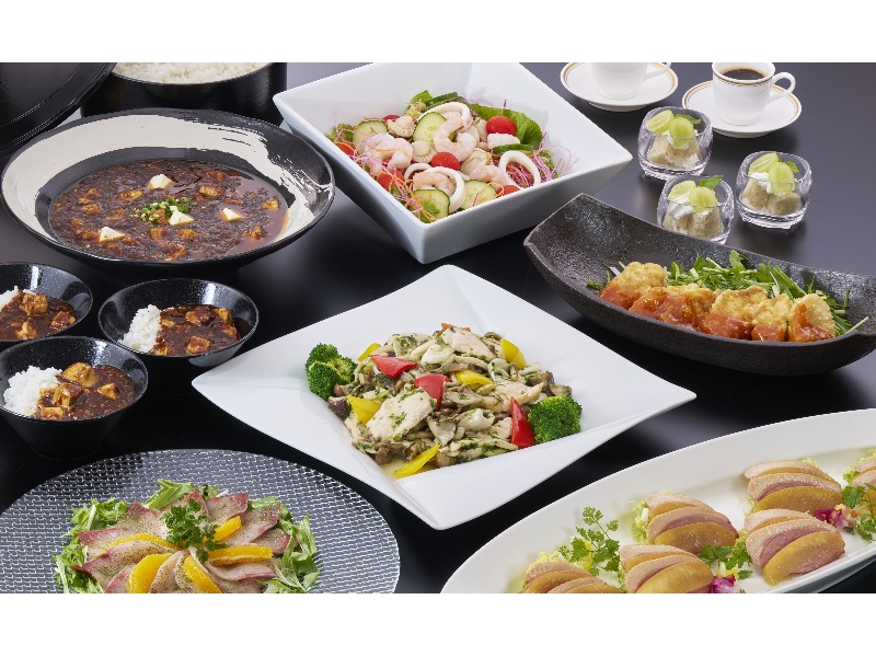 彩りプラン（和洋中MIX大皿盛り込み）￥4,800
