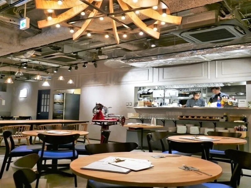 ゆったりしながらもカジュアルに!