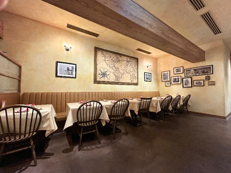 14名までおかけいただけるソファ席