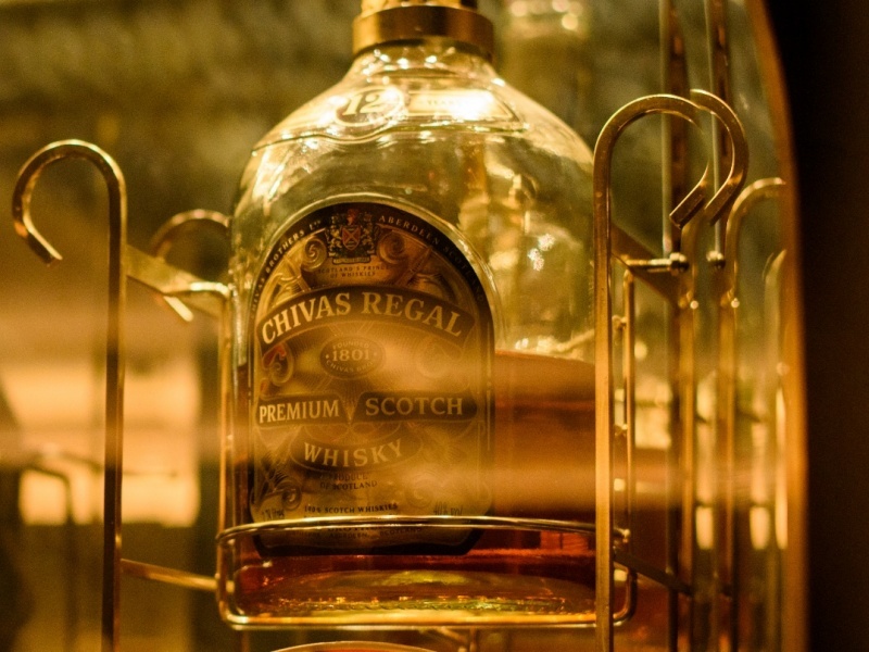 メンバーズサロンエルミー（会員制ラウンジ）