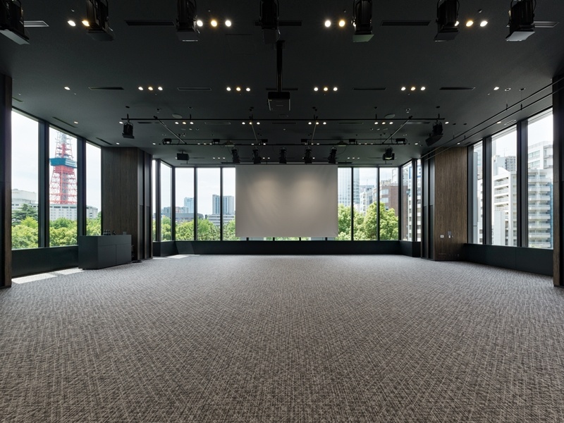 ホール
同じ広さのイベントホール2ケ所を有し、講演会やセミナー後のパーティ利用も無駄なく便利に開催できます。