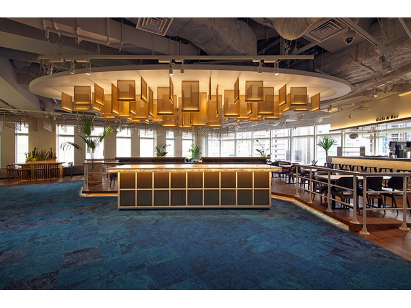 照明やインテリアがおしゃれ。
立食パーティーや交流メインのイベントにも最適です。