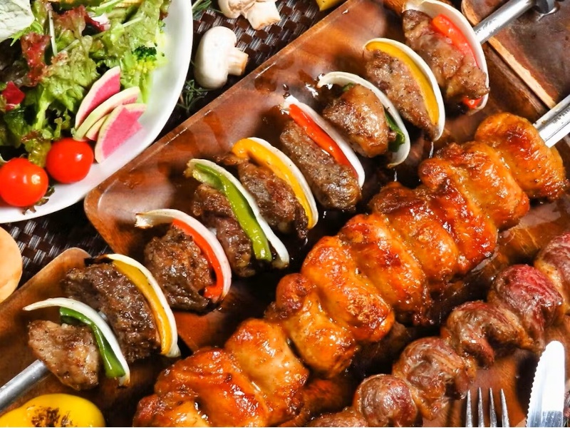 グランフロント大阪の新名所！本格シュラスコと豊富なワインで特別な宴会・記念日パーティーを実現します。