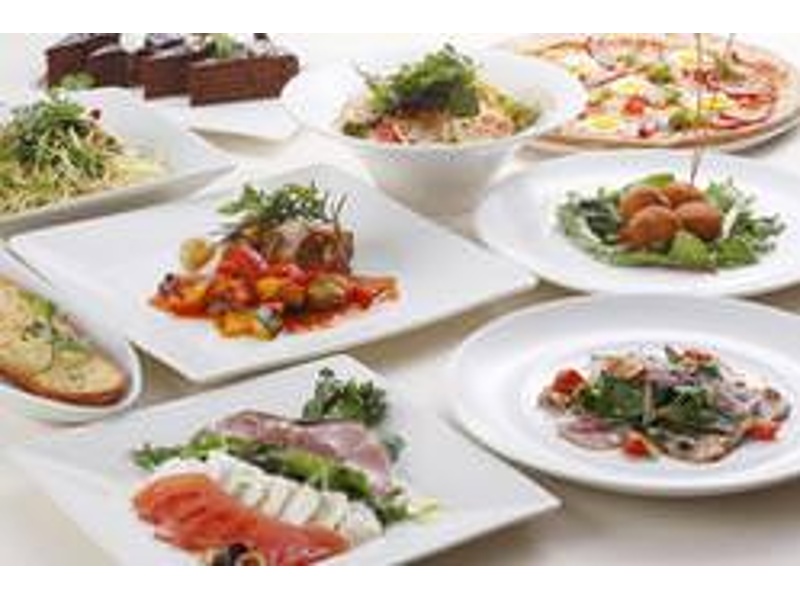 【30種類以上の豊富なドリンク】お食事8品+飲み放題付きシンプルプラン