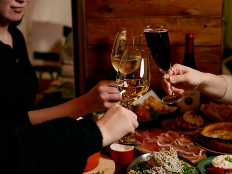 60種のナチュールワインで大人の宴会を演出