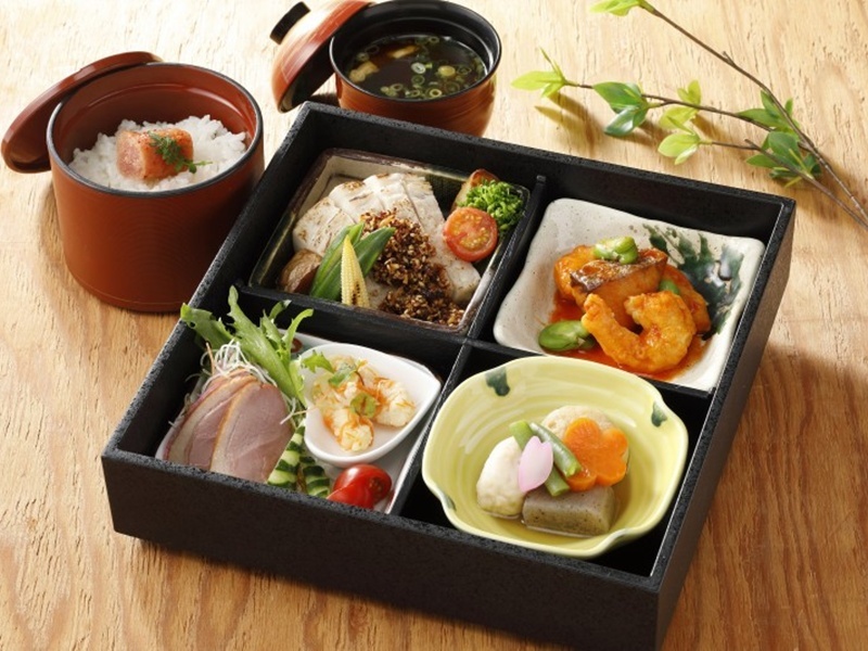 和洋弁当 3,300円