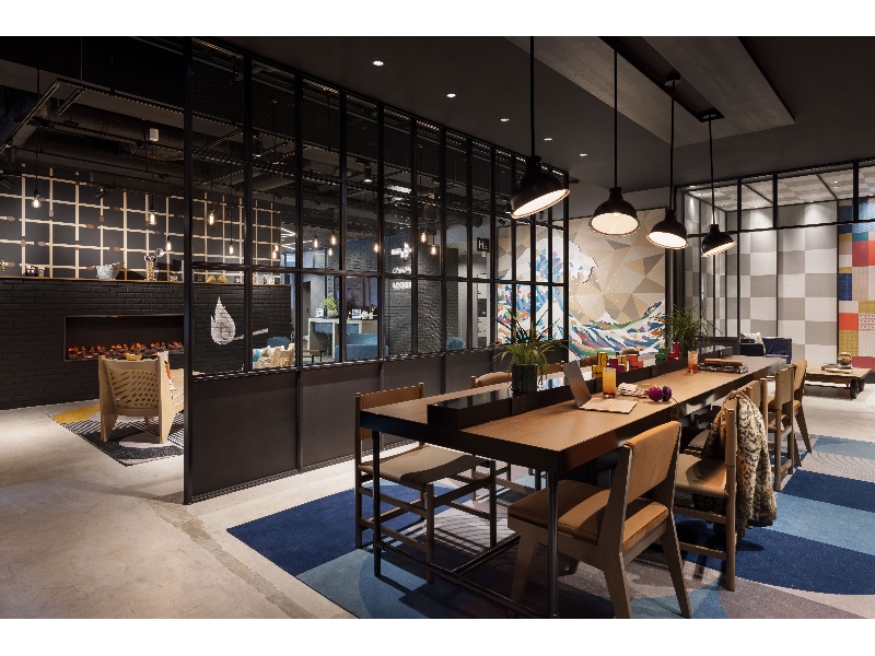 「ライブラリー」スペース（1階）貸し切りプラン