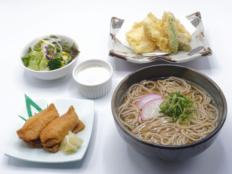 【食事】昼食-2 ※画像はイメージです
1名様料金:1,540円
営業時間 :11:30-13:30