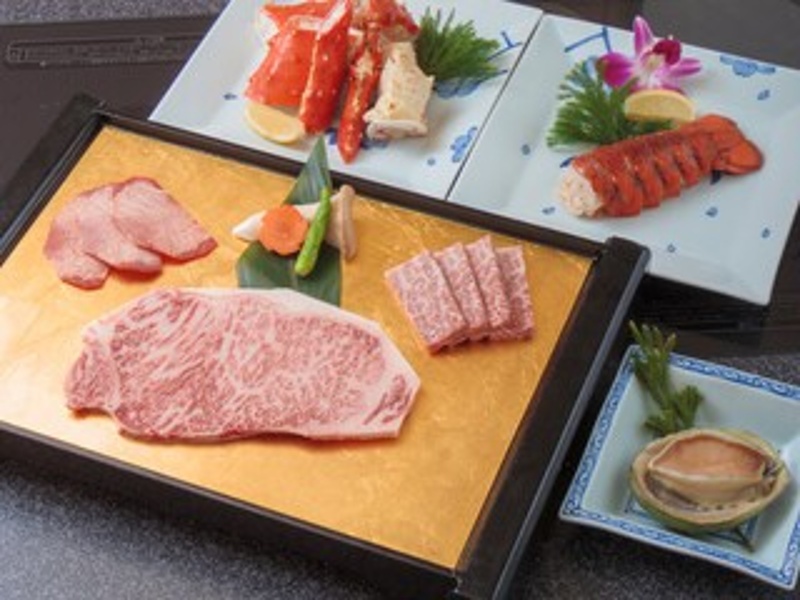 【12/1～1/3】期間限定10％OFF【月の宴MIX】 上焼肉＆しゃぶしゃぶ＆すきやき　3種食べ放題　飲み放題付き120分