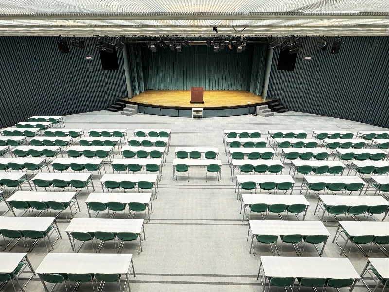 オーバルホール(調光室～）